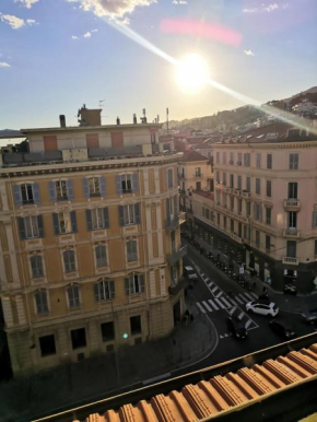 One bedroom appartement at Sanremo 40 m away from the beach with sea view furnished terrace and wifi, San Remo